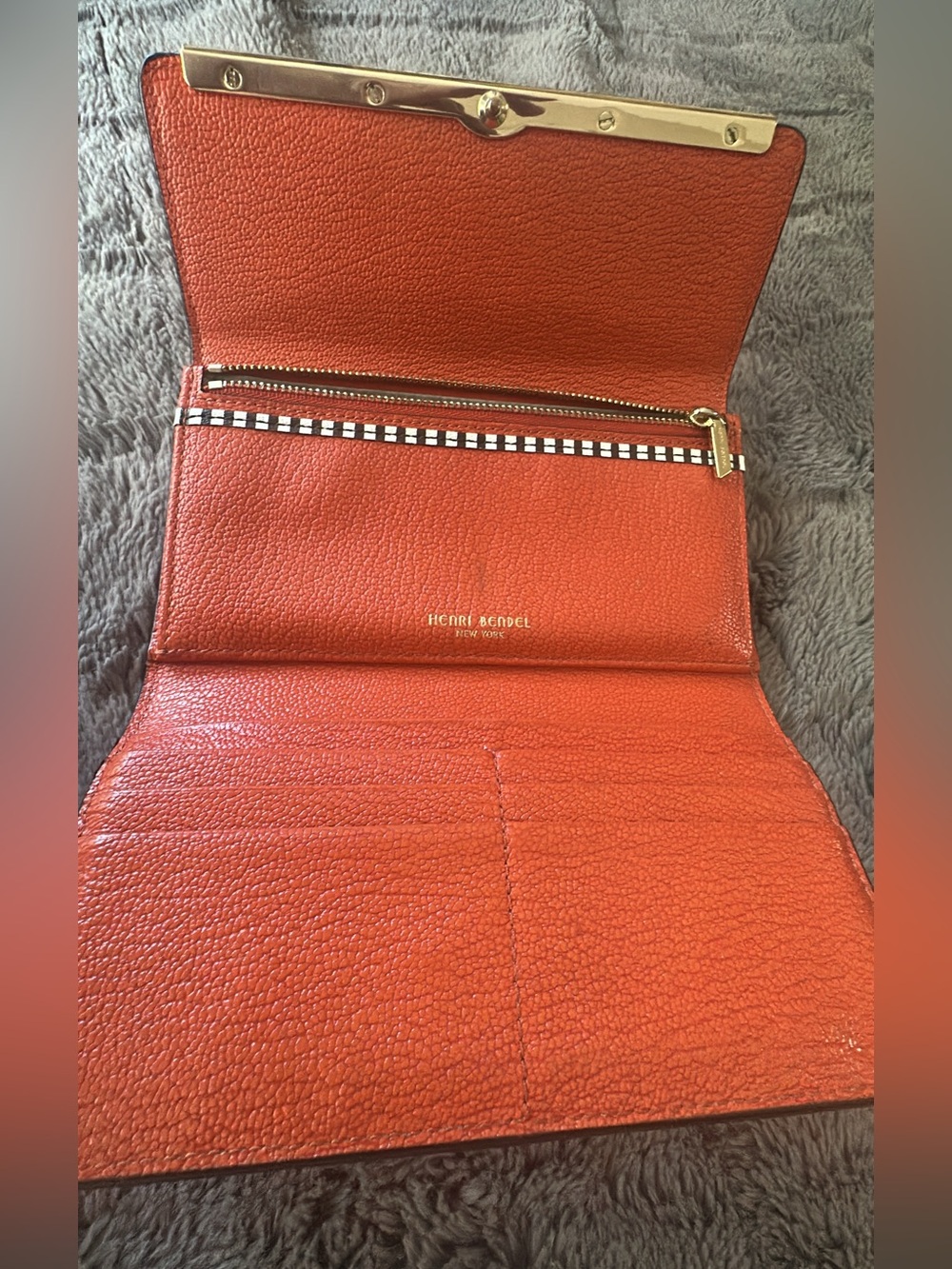Henri Bendel orange & Gold Trifold Leather Wallet Zip Pocket 7.5" x 4" (bags26) - Picture 3 of 8
